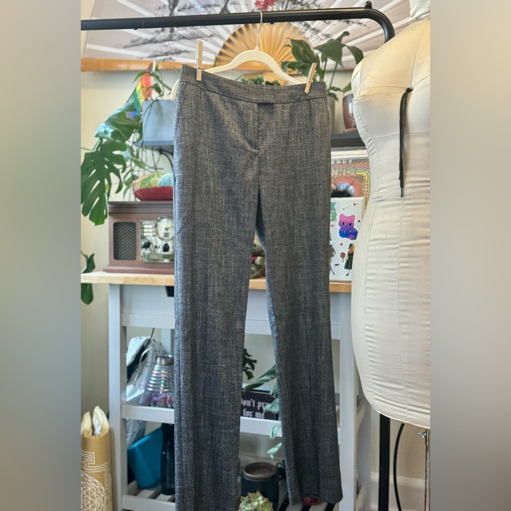 Gray Straight Leg Pants- Size 4 - Brand: Jones New York - Good Condition